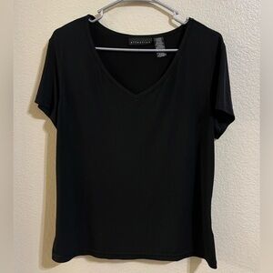 Basic black tshirt